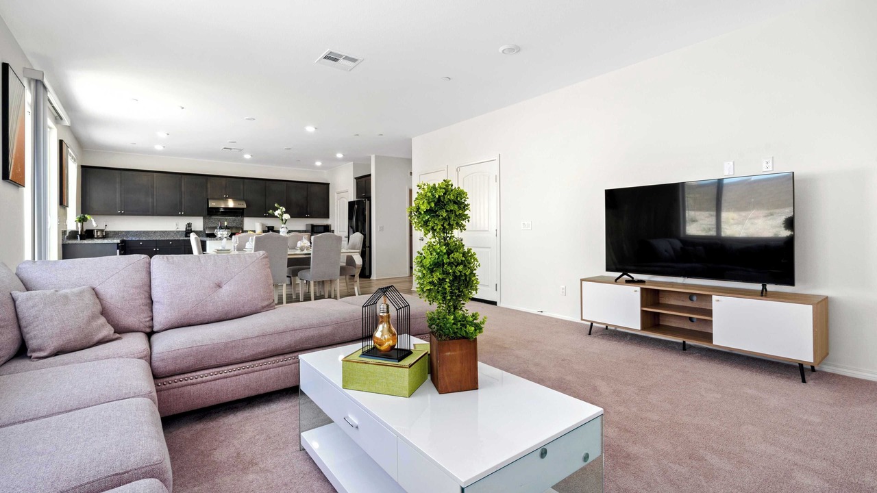 Photo of Livingroom in Jurupa Valley