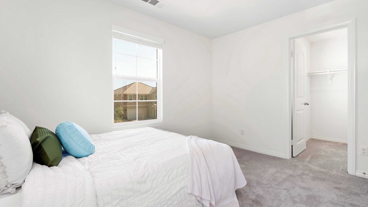 Photo of Bedroom in Jurupa Valley