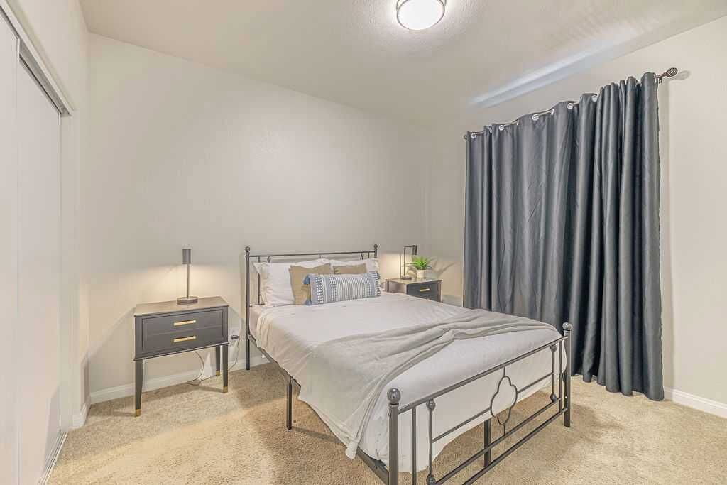 Photo of Bedroom in Palmdale