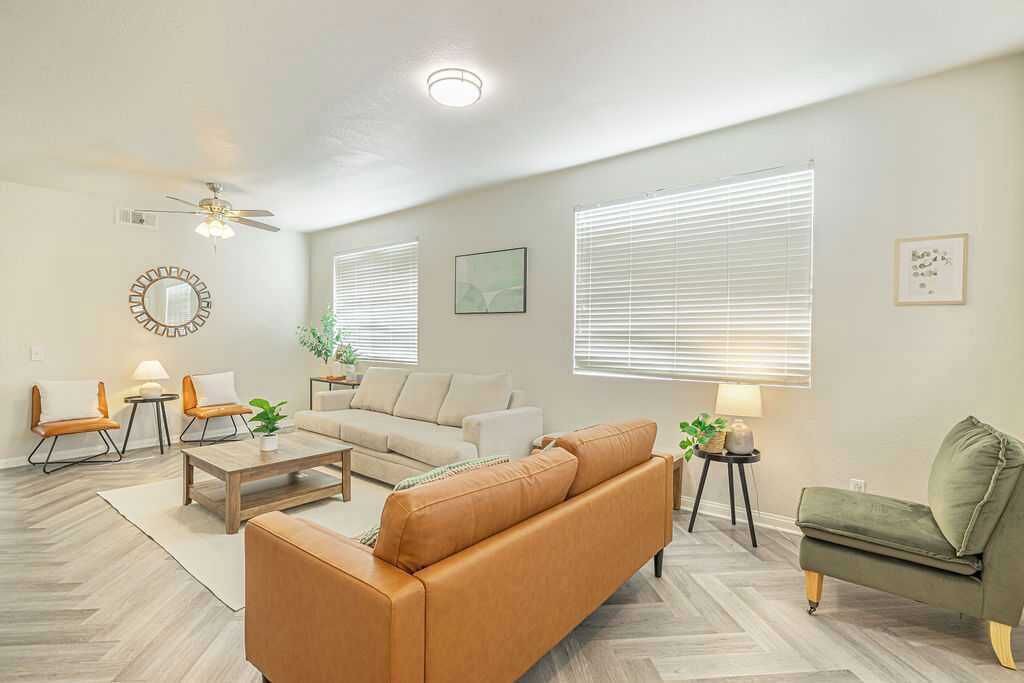 Photo of Livingroom in Palmdale