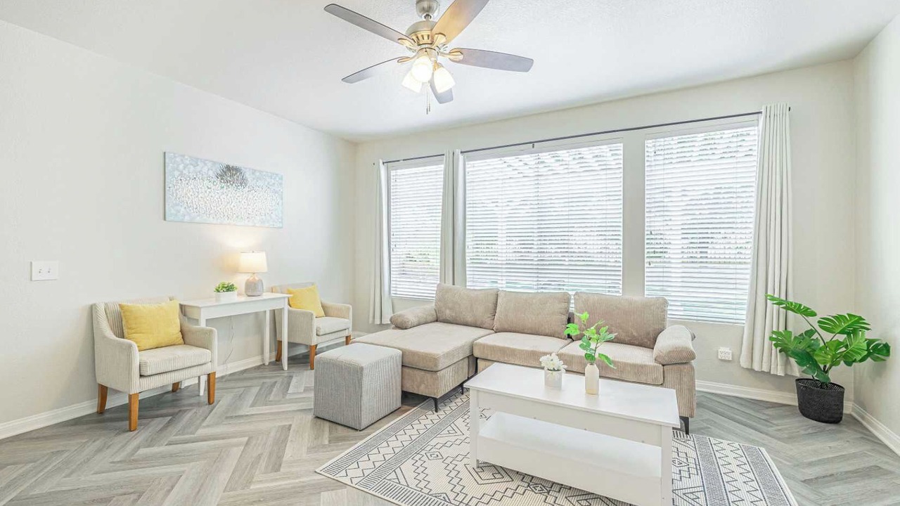 Photo of Livingroom in Palmdale