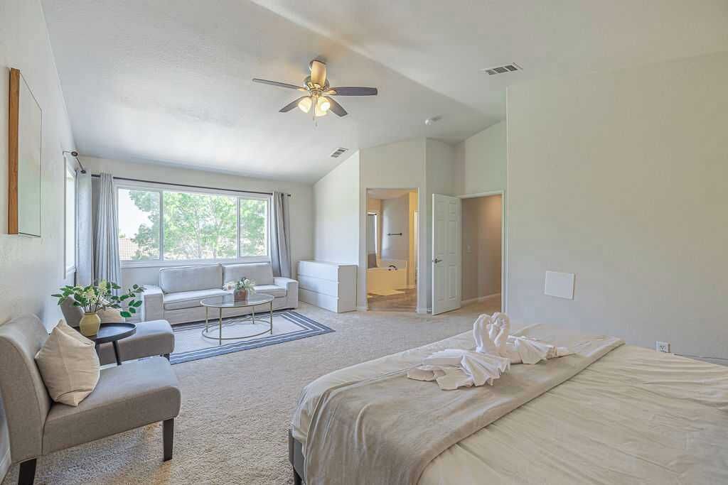 Photo of Bedroom in Palmdale