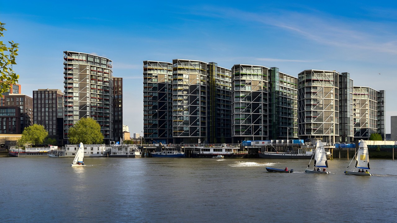 Photo of Others in Nine Elms