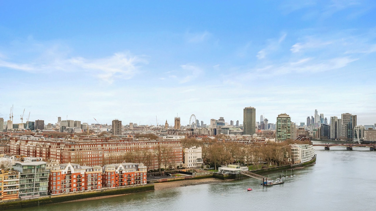 Photo of Others in Nine Elms