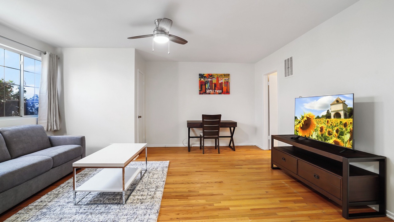 Photo of Livingroom in Culver - West