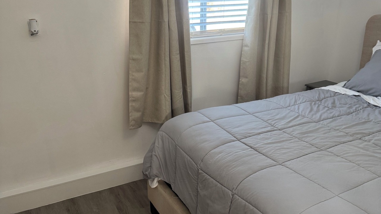 Photo of Bedroom in Sylmar