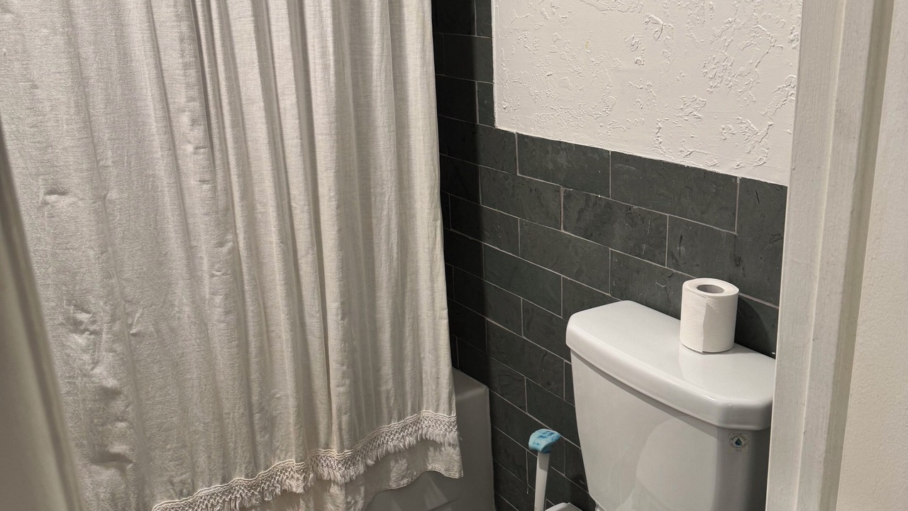Photo of Bathroom in Sylmar