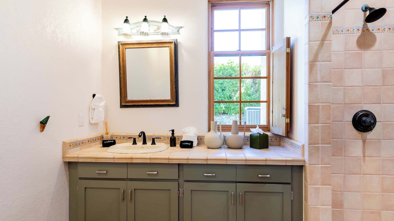 Photo of Bathroom in Historic Tennis Club