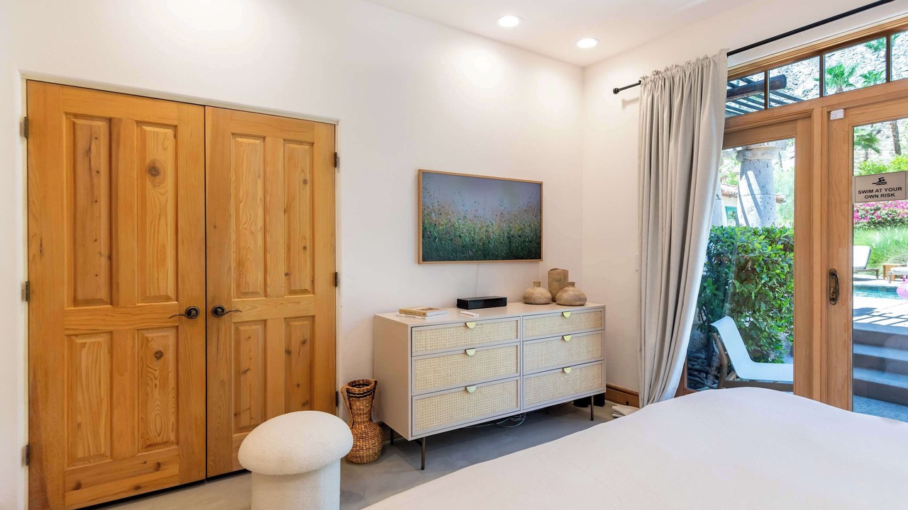 Photo of Bedroom in Historic Tennis Club