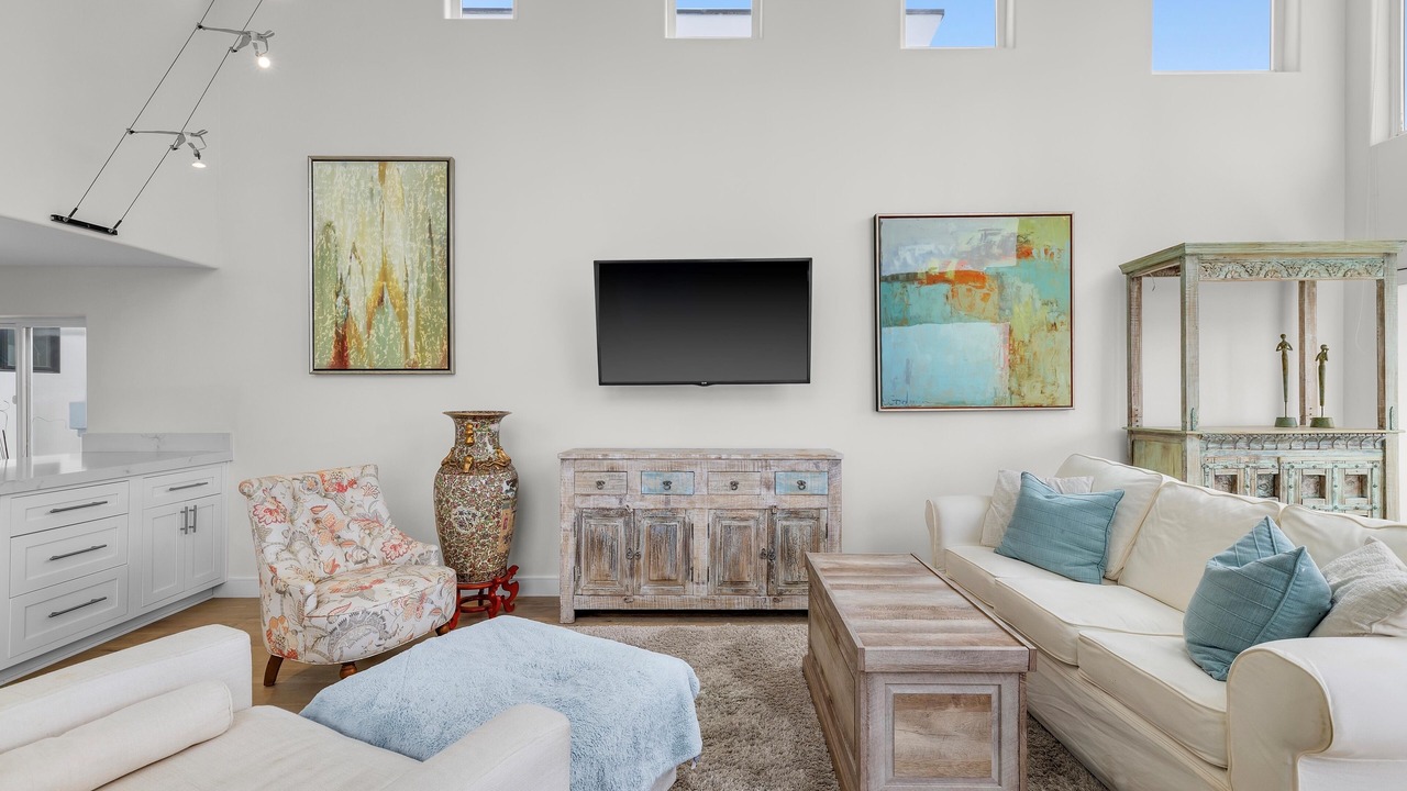 Photo of Livingroom in Gas Lamp Section