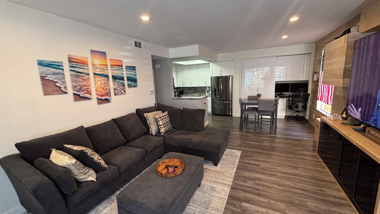 Photo of Livingroom in Foothill Ranch