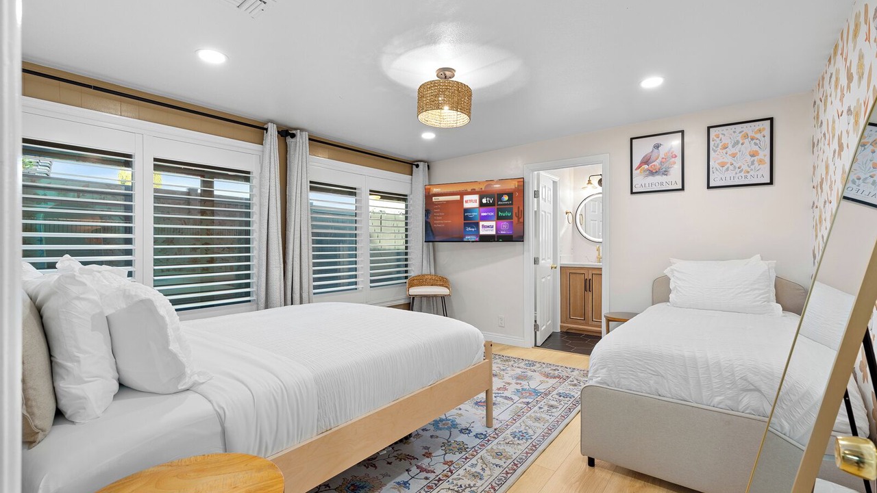 Photo of Bedroom in Sherwood Forest and Thistle Development