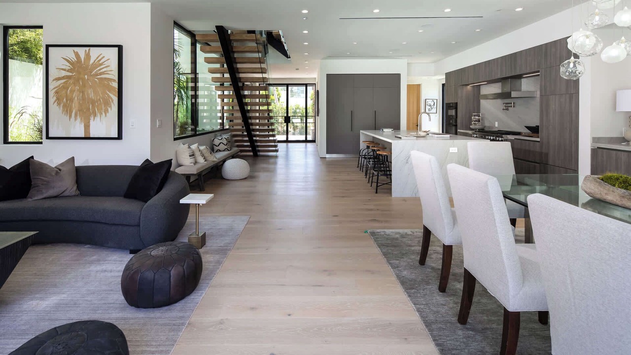 Photo of Livingroom in La Brea