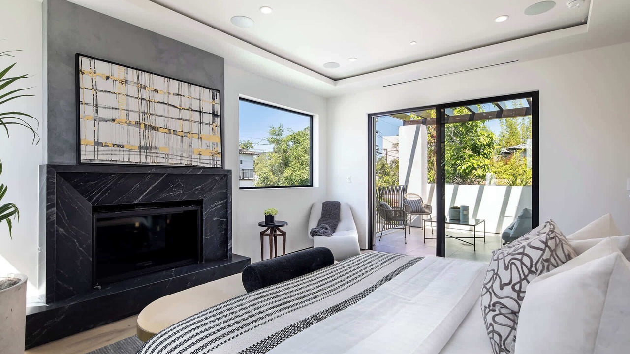 Photo of Bedroom in La Brea