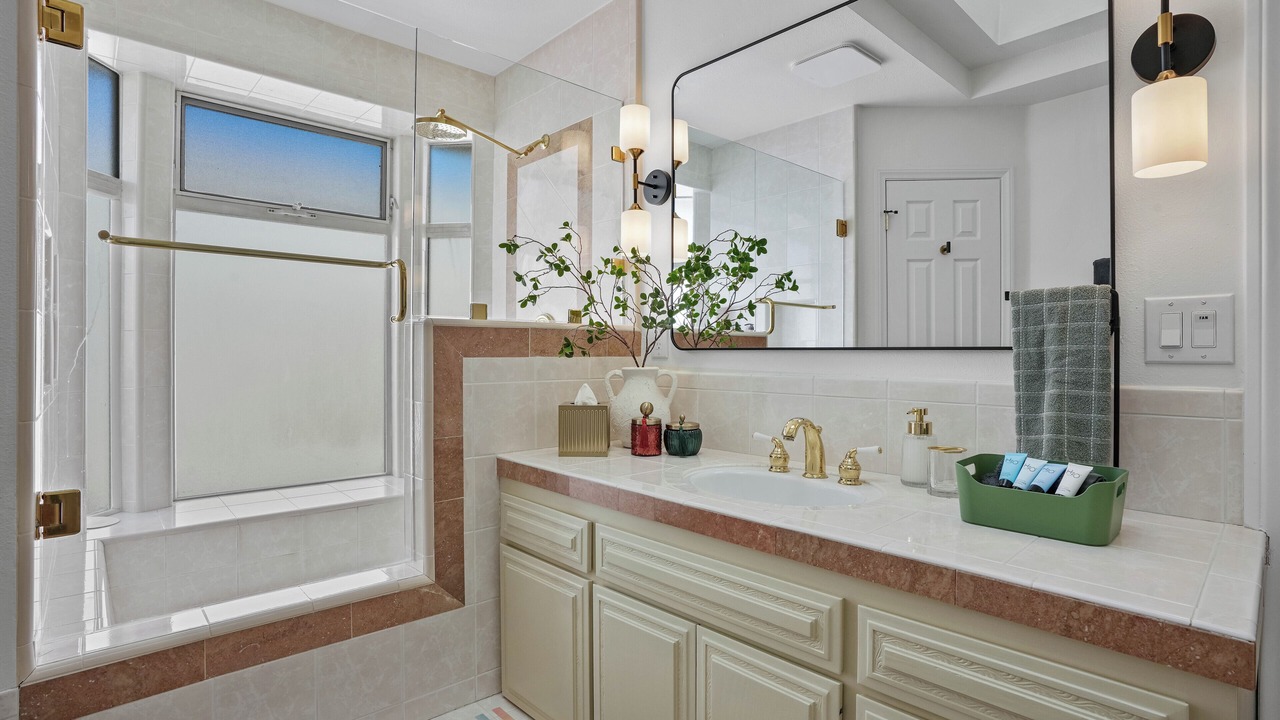 Photo of Bathroom in Southeast Anaheim
