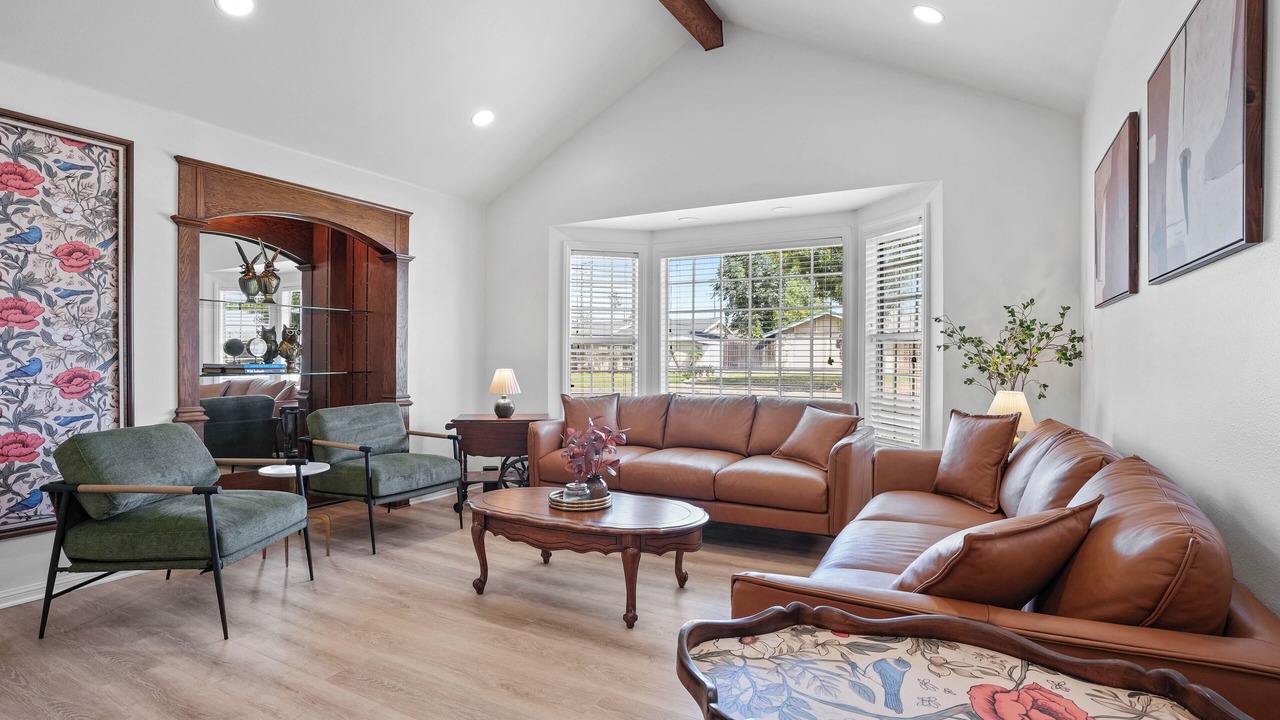 Photo of Livingroom in Southeast Anaheim