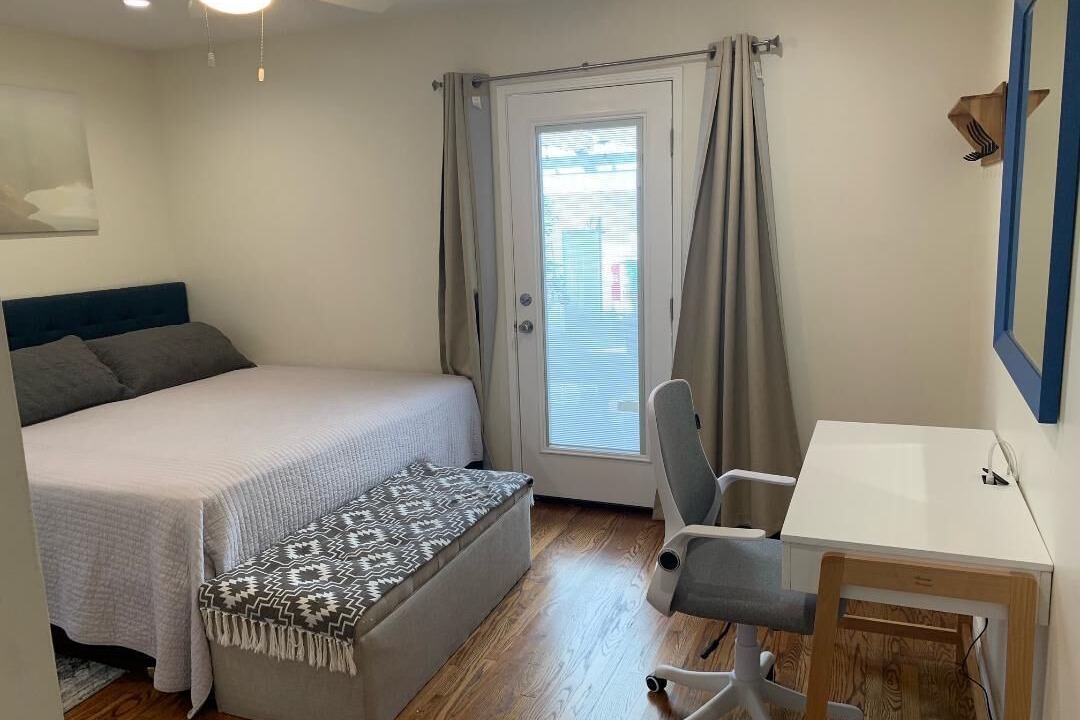 Photo of Bedroom in Belmont Shore