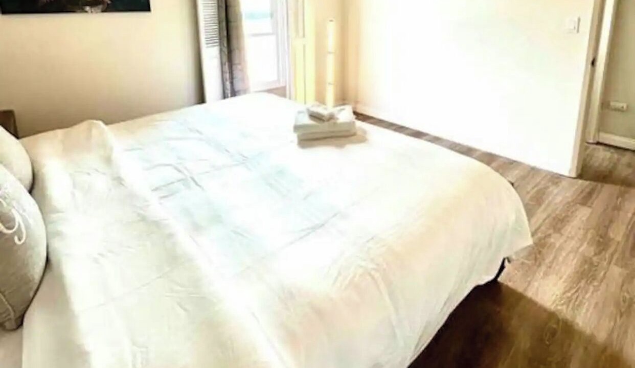 Photo of Bedroom in North of Wilshire