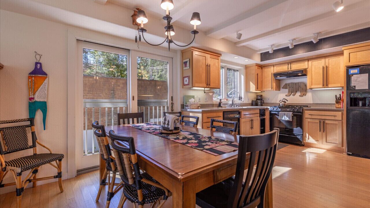 Photo of Kitchen in Alpine Meadows