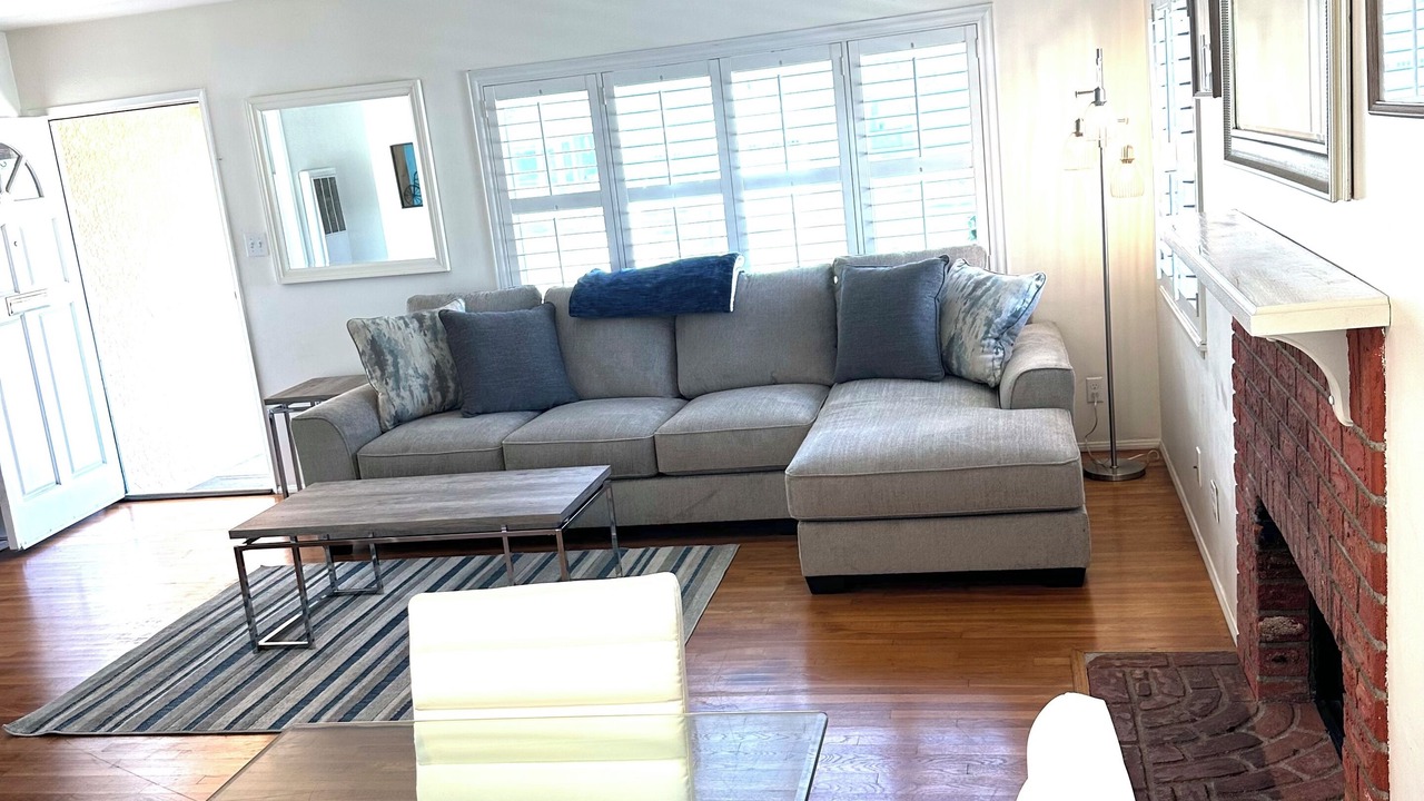 Photo of Livingroom in North Redondo