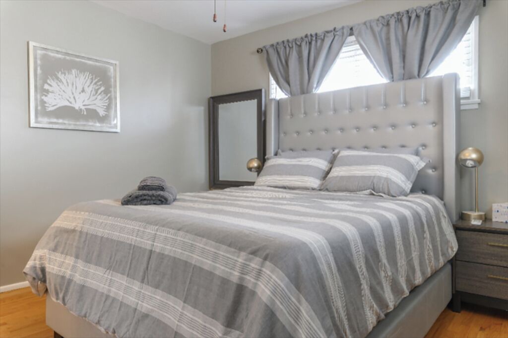 Photo of Bedroom in Pasadena
