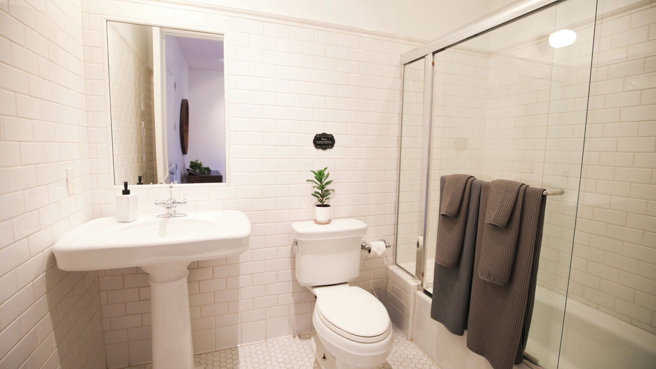 Photo of Bathroom in Carpinteria