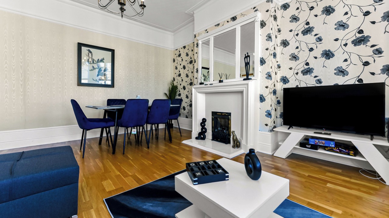 Photo of Livingroom in Cazenove