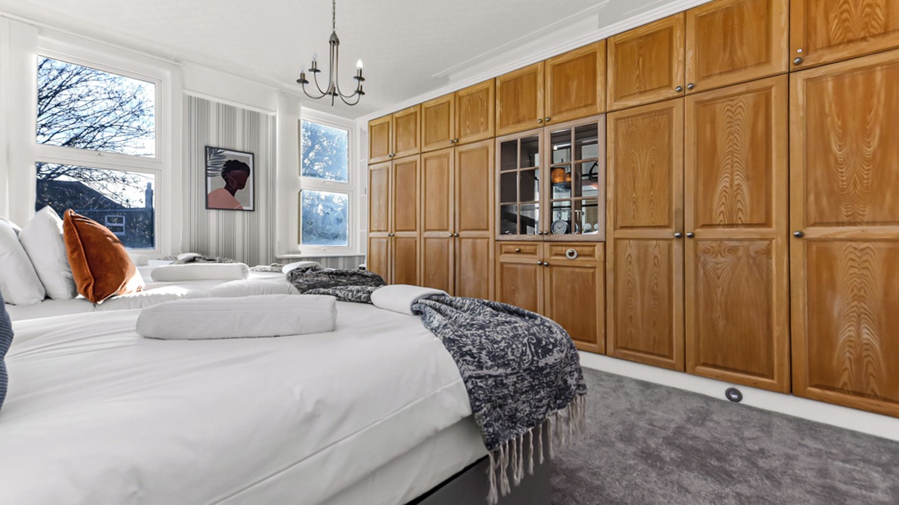 Photo of Bedroom in Cazenove