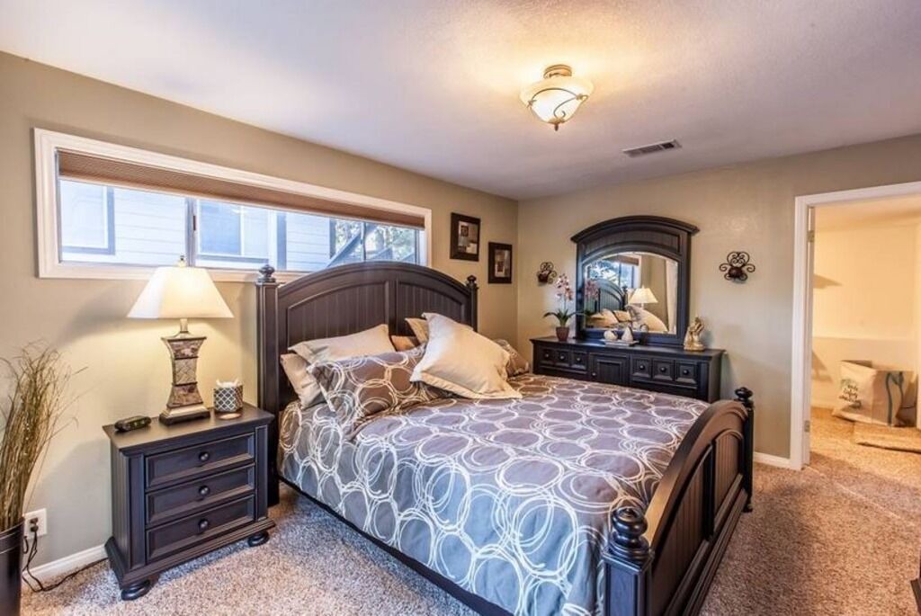 Photo of Bedroom in Twin Peaks