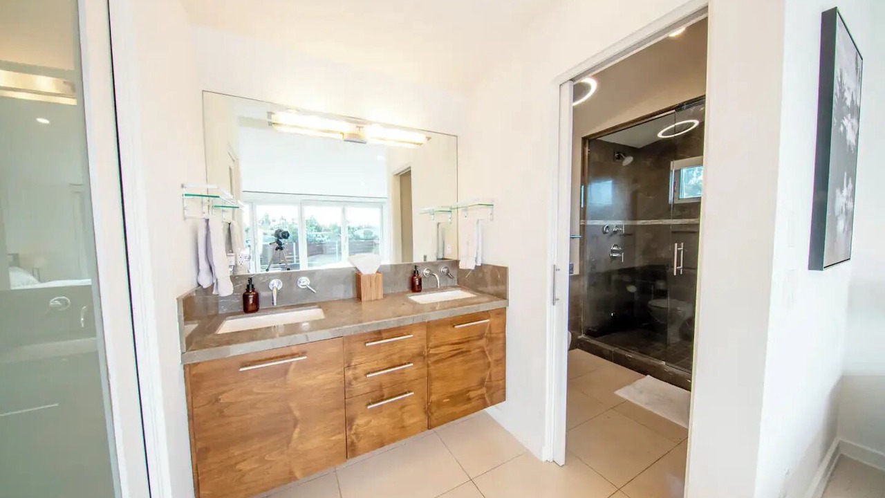 Photo of Bathroom in Mission Hills