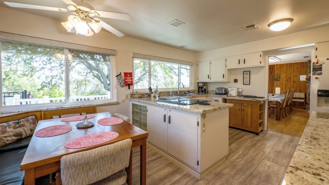 Photo of Kitchen in Mariposa