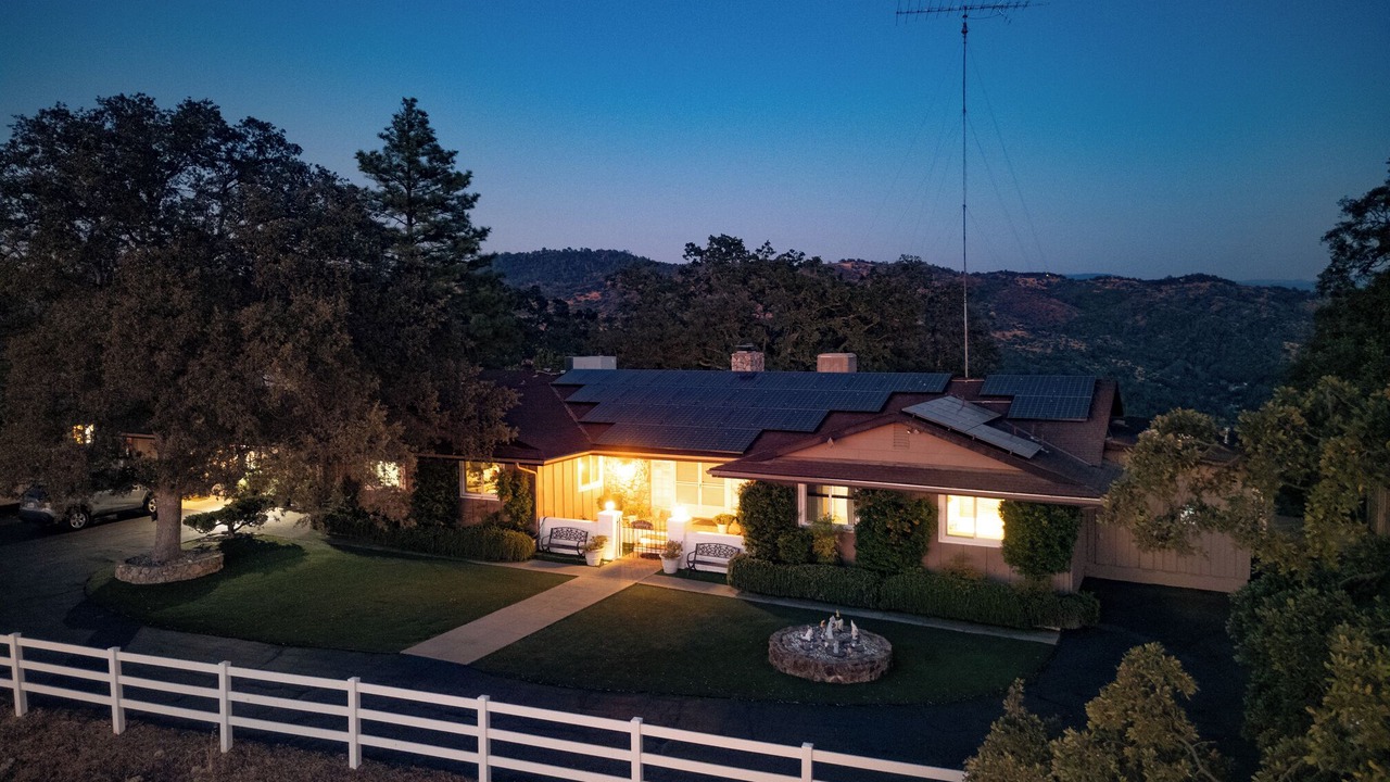 Photo of Outdoor in Mariposa