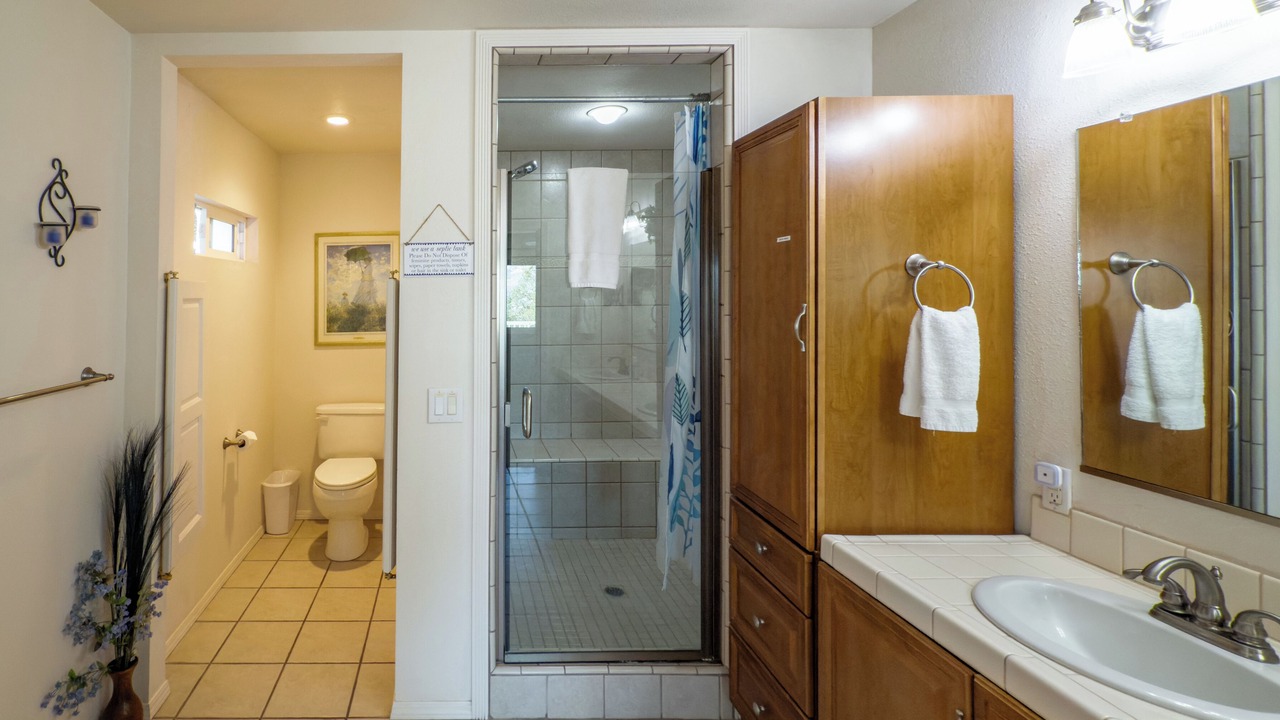 Photo of Bathroom in Mariposa