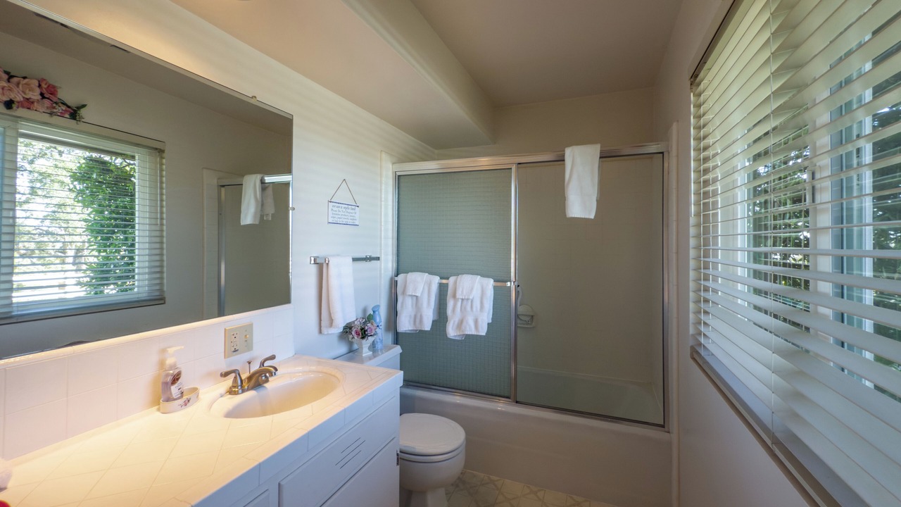 Photo of Bathroom in Mariposa