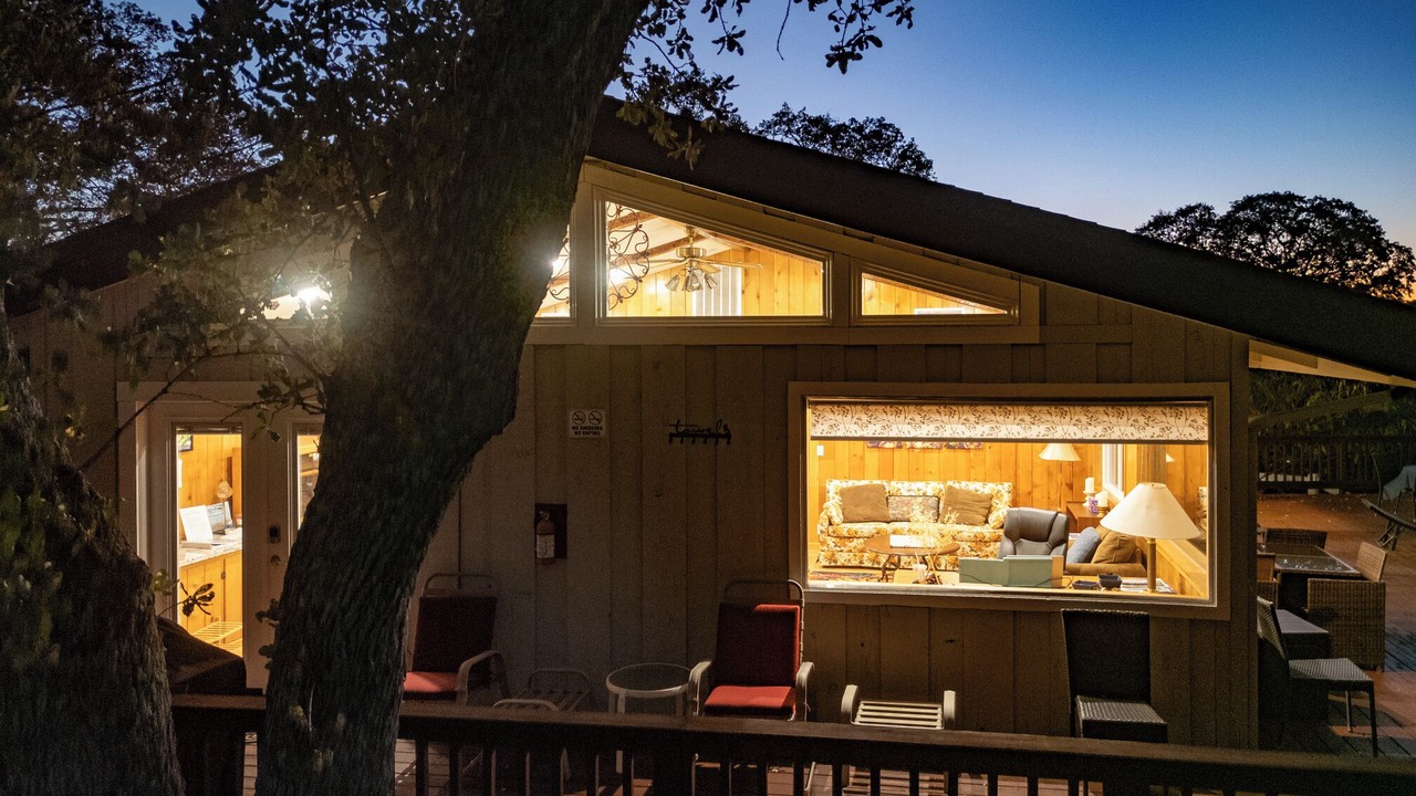 Photo of Patio Balcony in Mariposa