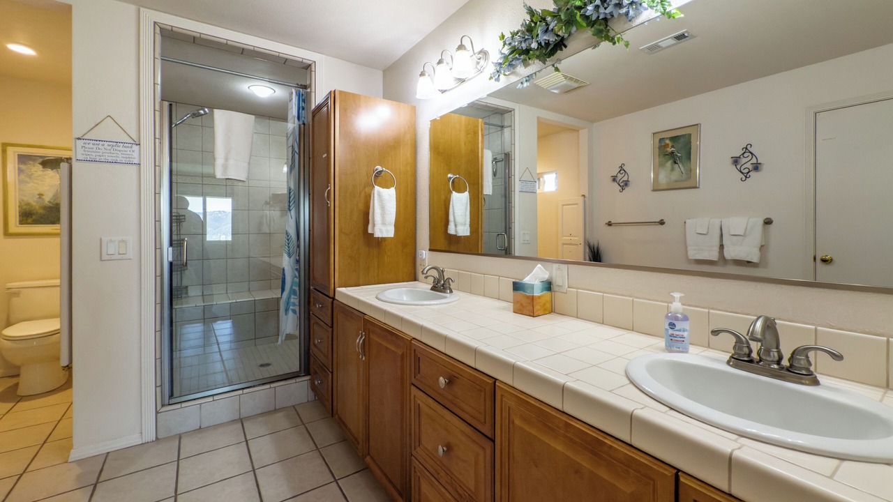 Photo of Bathroom in Mariposa