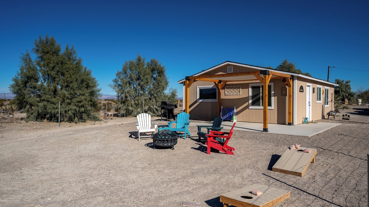Photo of Patio Balcony in Mojave Desert