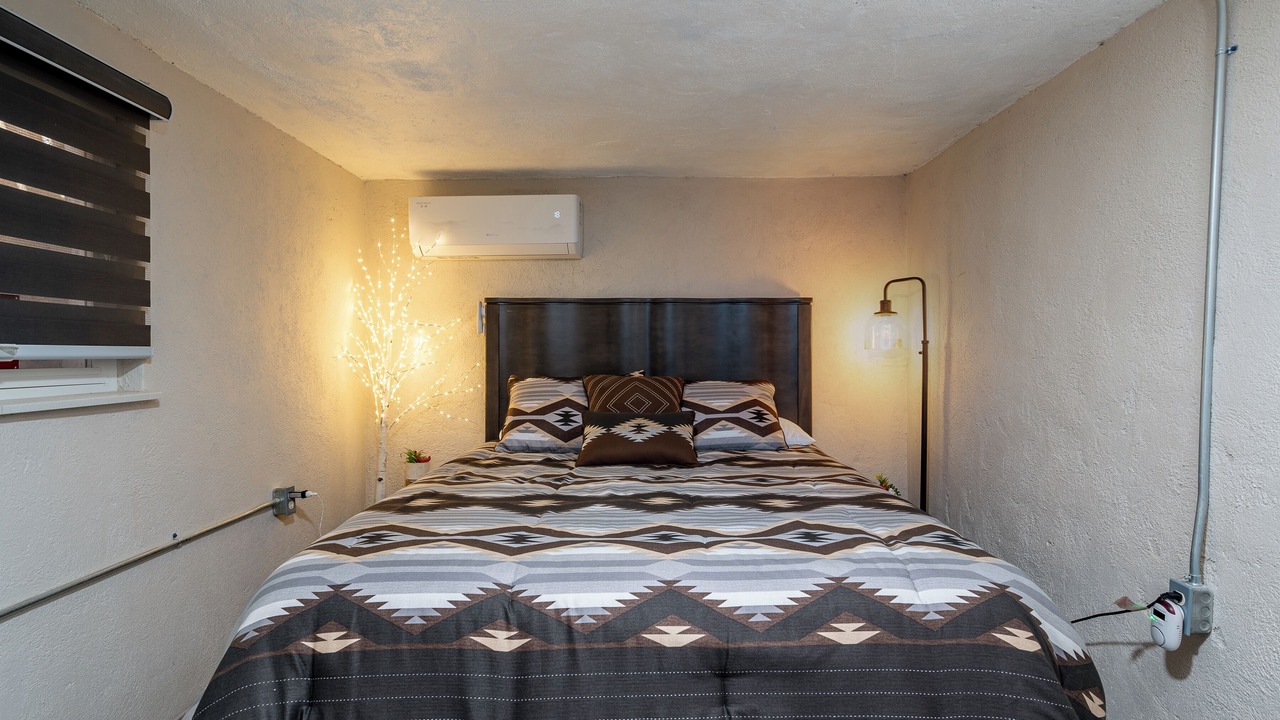 Photo of Bedroom in Mojave Desert