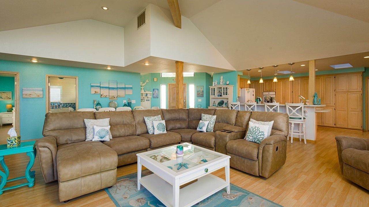 Photo of Livingroom in McKinleyville