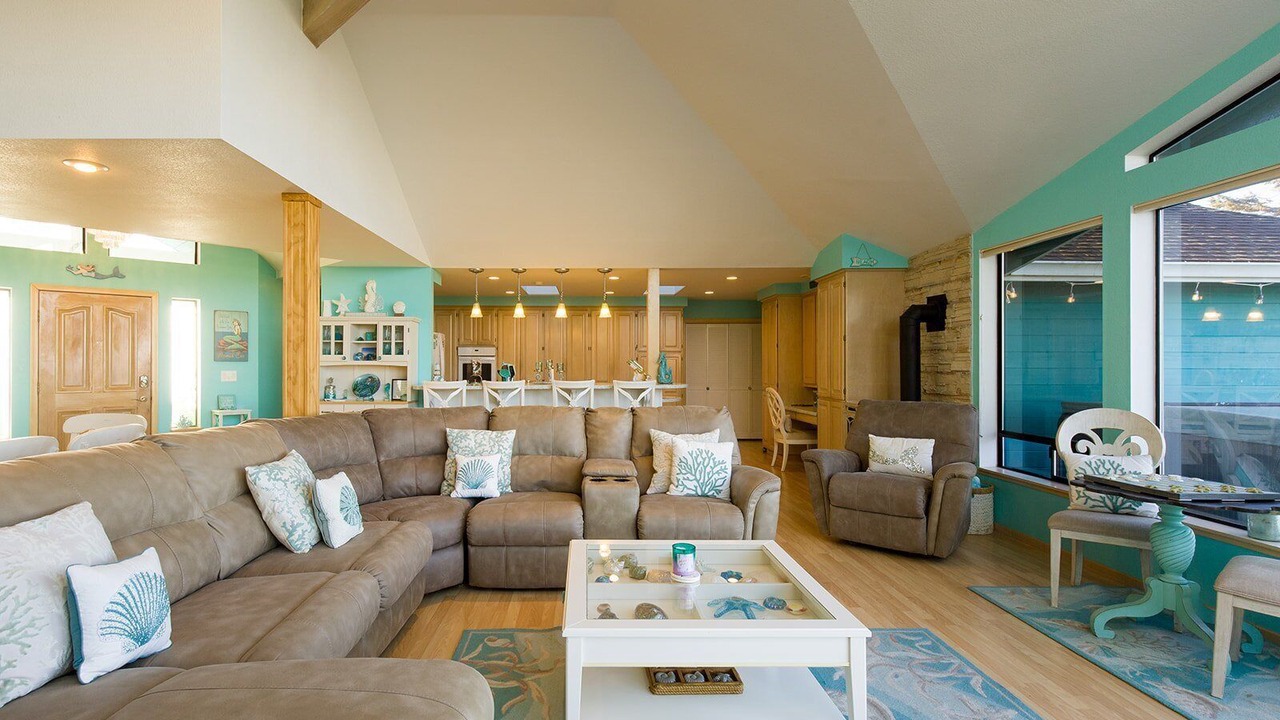Photo of Livingroom in McKinleyville
