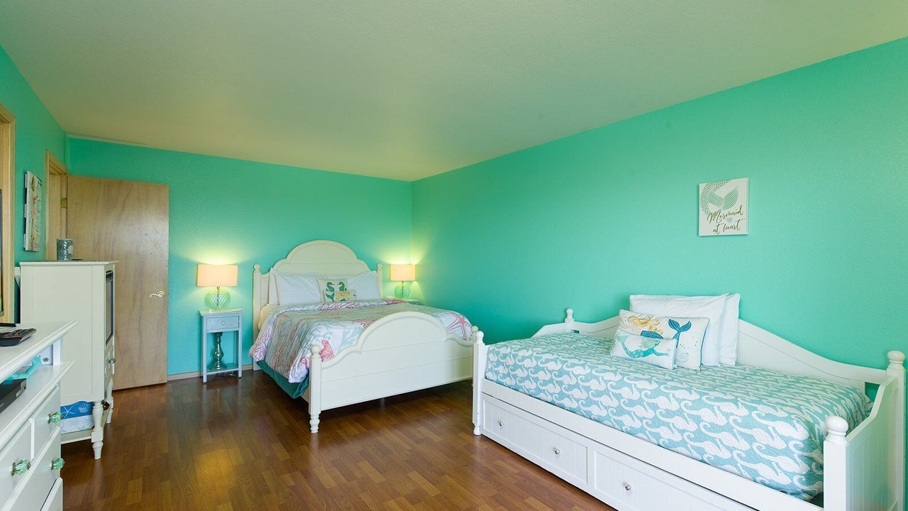 Photo of Bedroom in McKinleyville