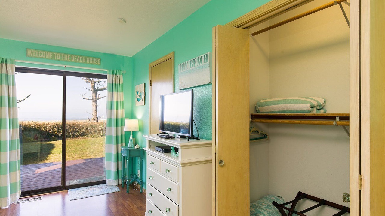 Photo of Livingroom in McKinleyville
