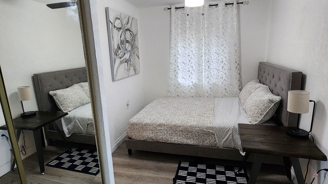 Photo of Bedroom in Los Angeles