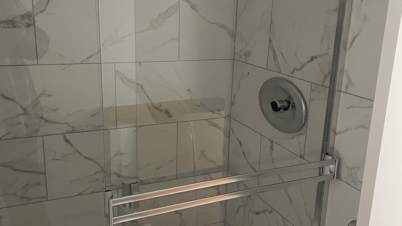 Photo of Bathroom in Lake View Terrace