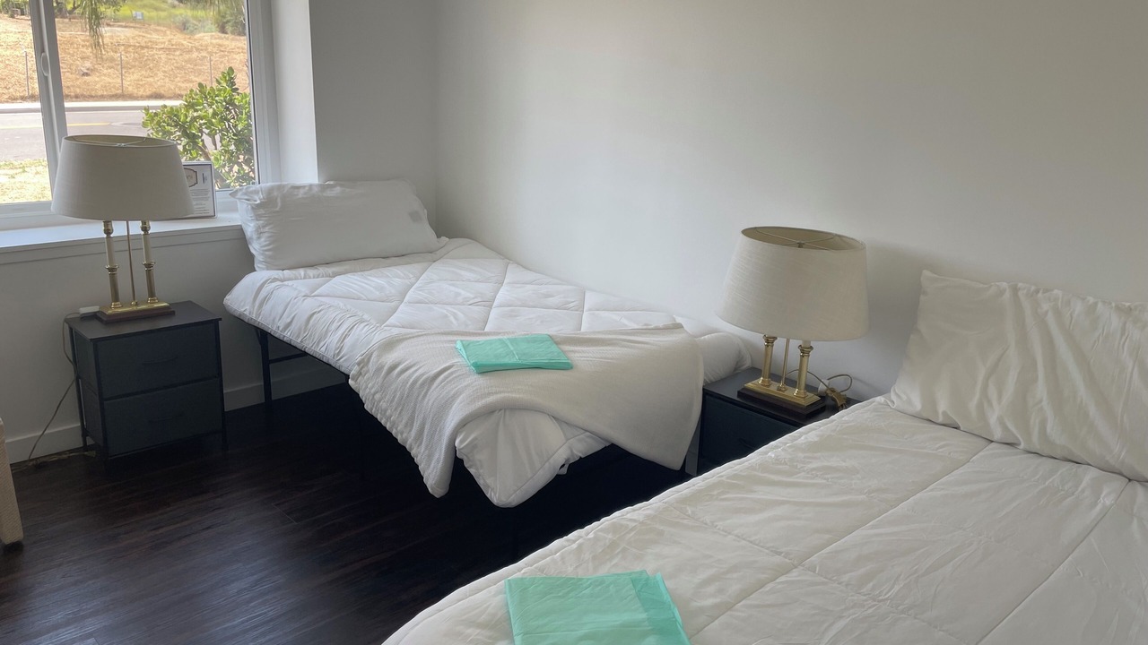 Photo of Bedroom in Lake View Terrace