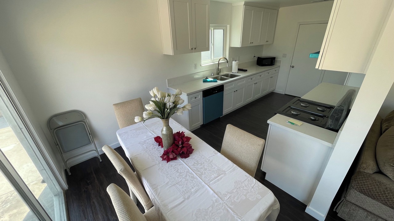 Photo of Kitchen in Lake View Terrace
