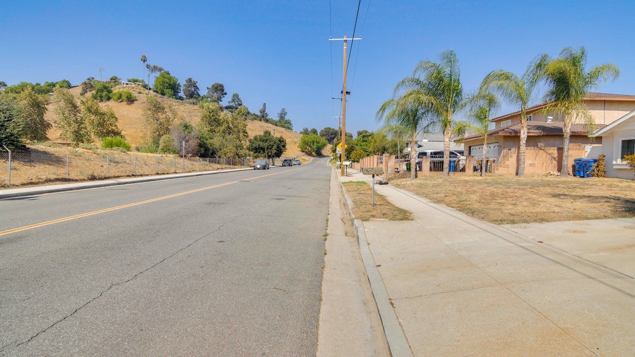 Photo of Others in Lake View Terrace