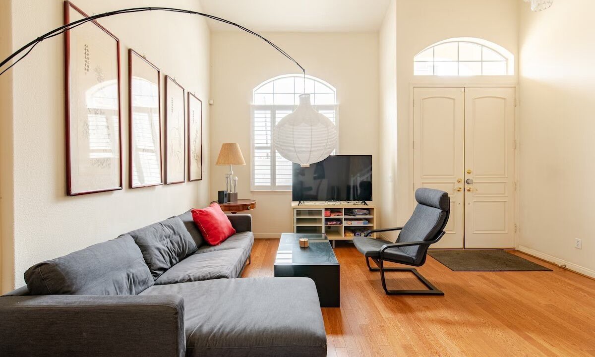 Photo of Livingroom in Monterey Park