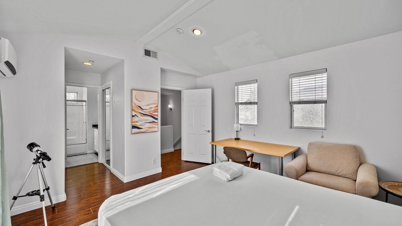 Photo of Bedroom in Lamanda Park