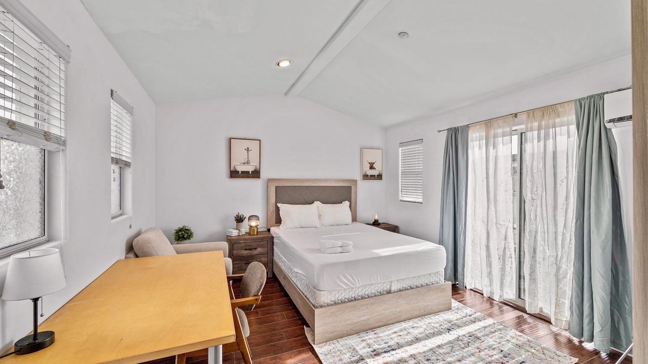 Photo of Bedroom in Lamanda Park